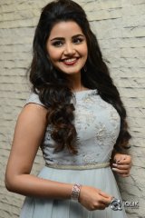 Anupama Parameswaran At Vunnadhi Okate Zindagi Movie Pre Release Function